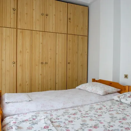 Kristi's Holiday Pensión Olympiakí Aktí